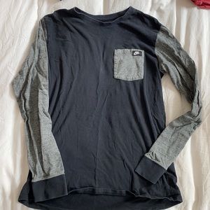 Nike men’s athletic cut tee - Medium